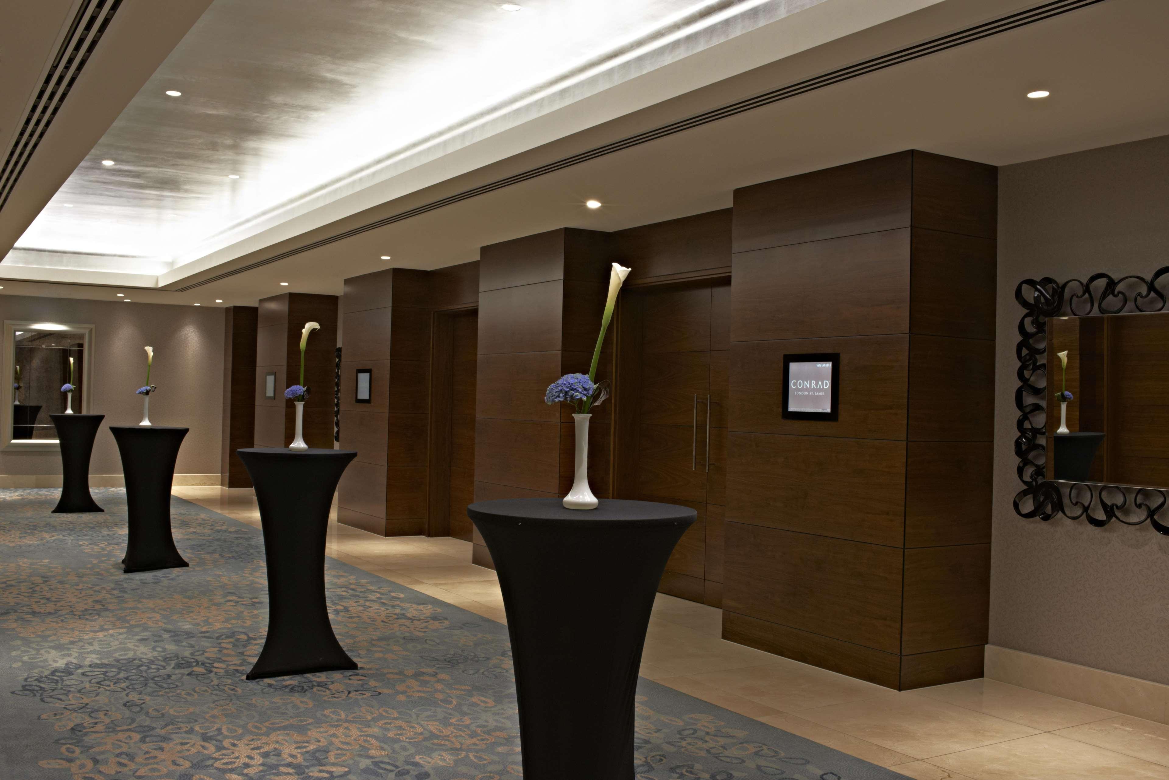 Doubletree By Hilton Guangzhou-Free Shuttle Bus To Canton Fair Complex & Overseas Buyer Registration Services During Canton Fair Period Bagian luar foto