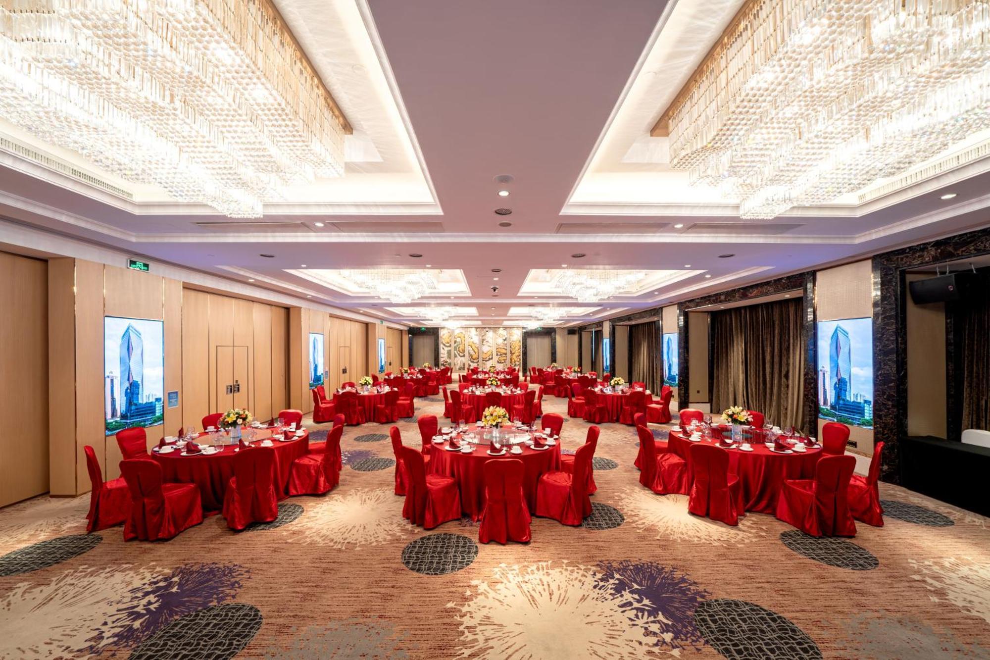 Doubletree By Hilton Guangzhou-Free Shuttle Bus To Canton Fair Complex & Overseas Buyer Registration Services During Canton Fair Period Bagian luar foto