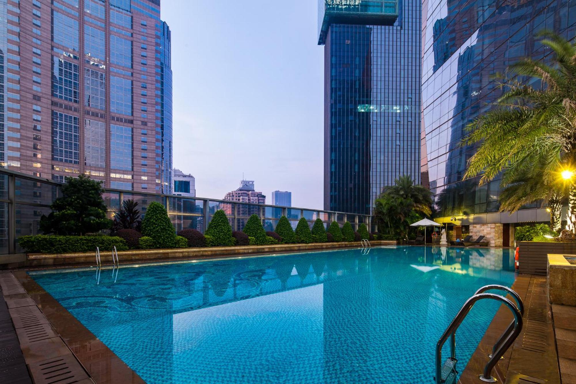 Doubletree By Hilton Guangzhou-Free Shuttle Bus To Canton Fair Complex & Overseas Buyer Registration Services During Canton Fair Period Bagian luar foto