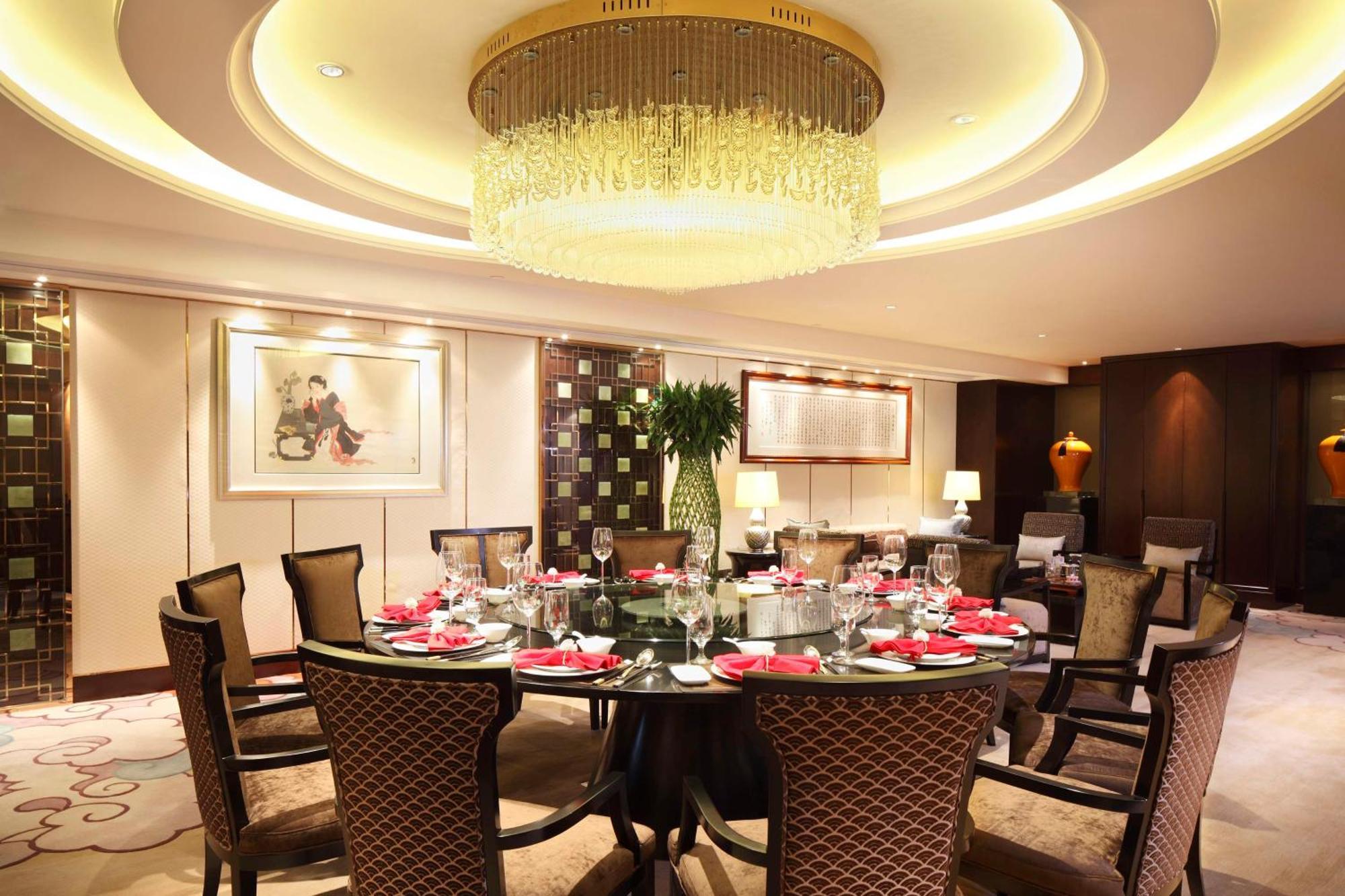 Doubletree By Hilton Guangzhou-Free Shuttle Bus To Canton Fair Complex & Overseas Buyer Registration Services During Canton Fair Period Bagian luar foto