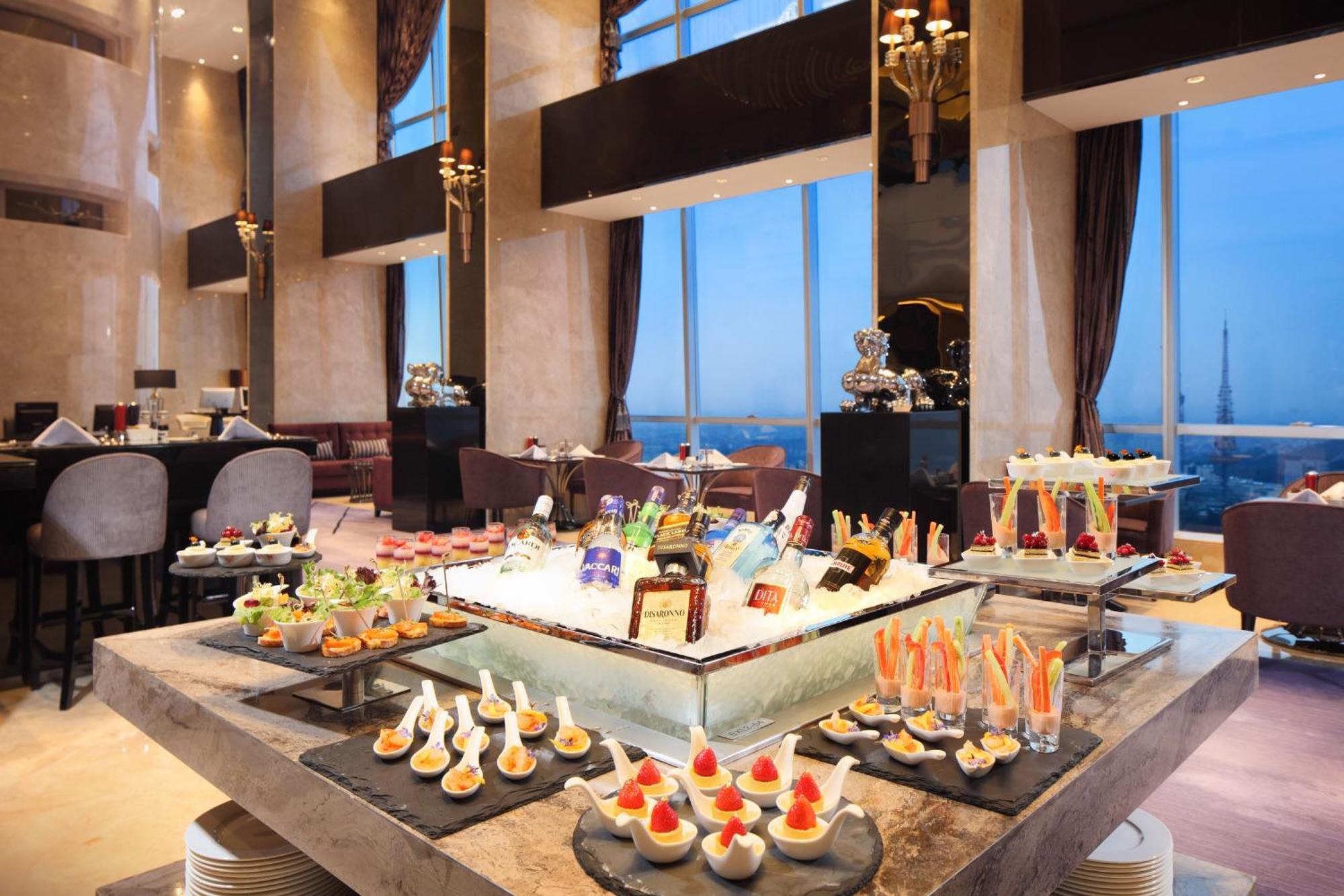 Doubletree By Hilton Guangzhou-Free Shuttle Bus To Canton Fair Complex & Overseas Buyer Registration Services During Canton Fair Period Bagian luar foto