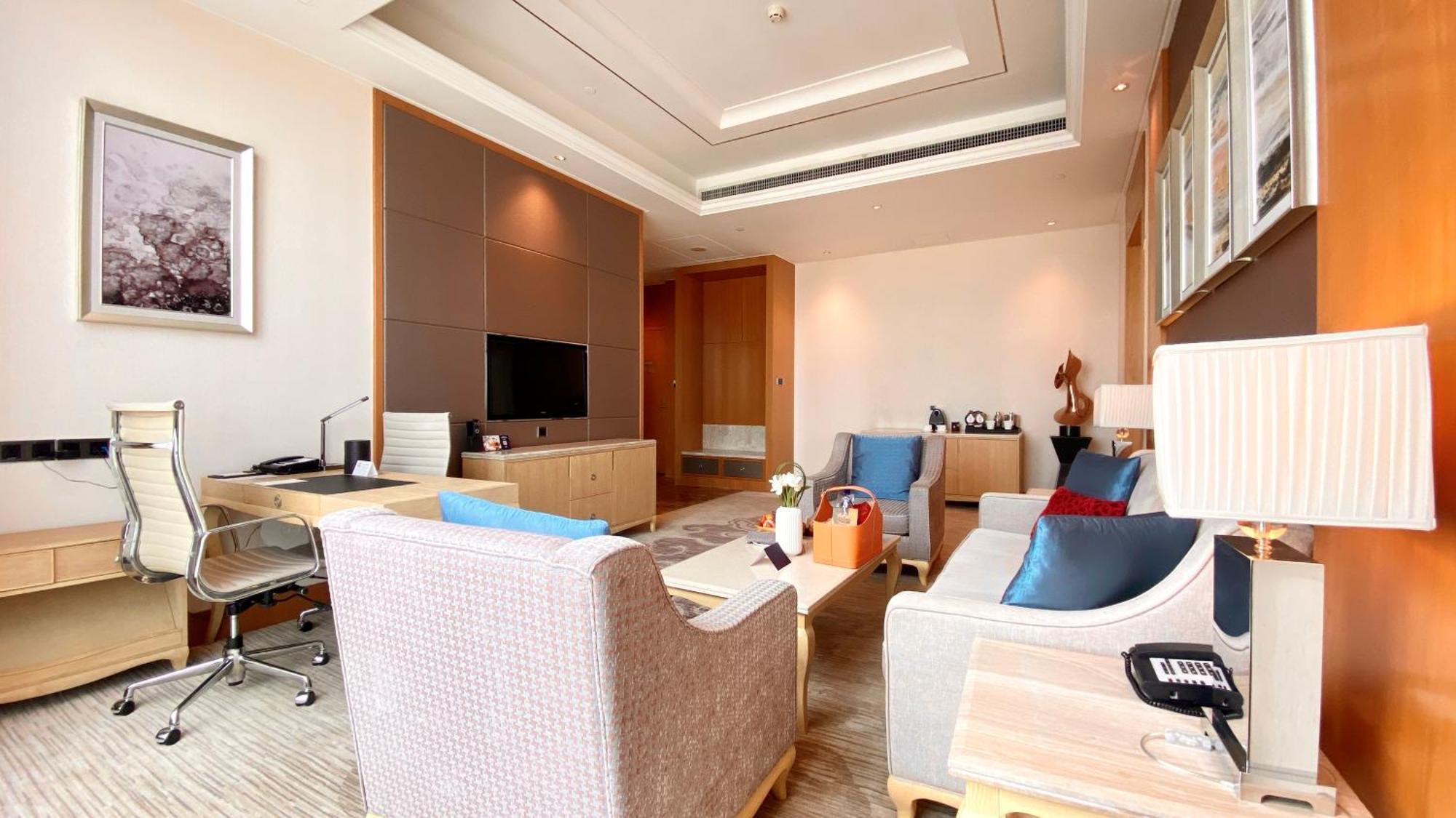 Doubletree By Hilton Guangzhou-Free Shuttle Bus To Canton Fair Complex & Overseas Buyer Registration Services During Canton Fair Period Bagian luar foto